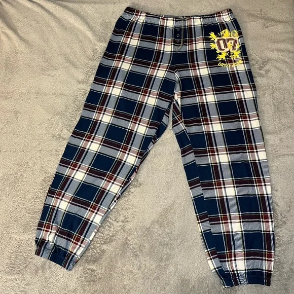 Women’s Gryffindor Pajama Pants size large - Picture 2 of 5